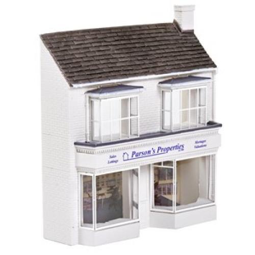 44-285 Bachmann Low Relief'Parsons Properties Estate Agent